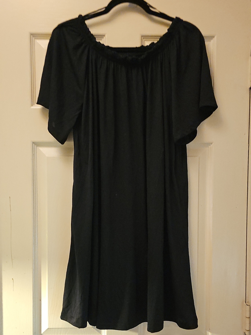 Black Off-Shoulder Short Sleeve Dress